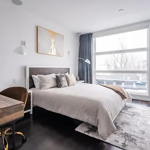 https://globalstay-exclusive-3br-townhouse-with-hot-tub-in.niagara-fallshotels.com